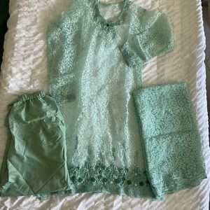 Pakistani/Indian Party Suit green